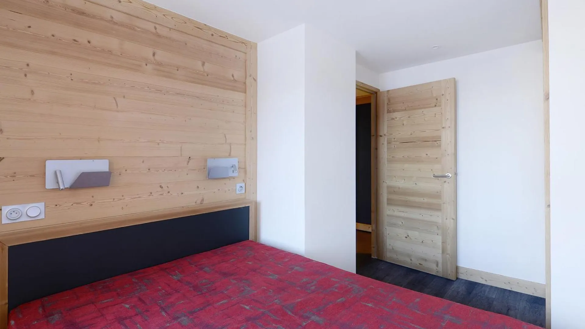 Spacieux Appartement Renove Avec Balcon, Acces Ski Au Pied Et Espace Bien-Etre - Fr-1-181-1929 La Plagne-Tarentaise 0*,